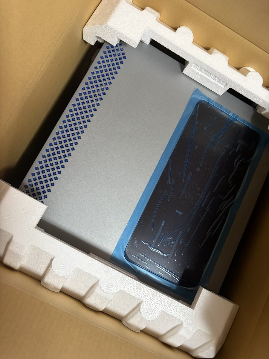 pc帰ってきたー！交換内容見てみたらCPUとSSD交換されてた。 次こそは