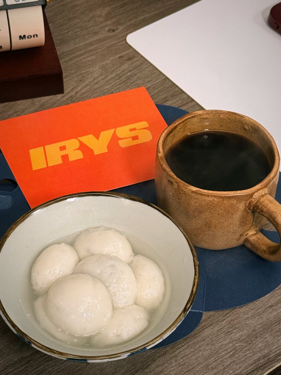 freeze9898's tweet image. ⚪️
中国汤圆看浙江，浙江汤圆看宁波儿
宁波儿汤圆看 #IRYS

比心 @cn_irys_xyz 送的爱心汤圆儿～好吃！！！