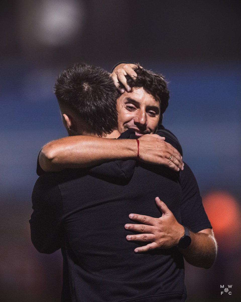 mwfc_oficial's tweet photo. 🫂 Este abrazo.

SEGUIMOS. https://t.co/nlDmgGSlvL