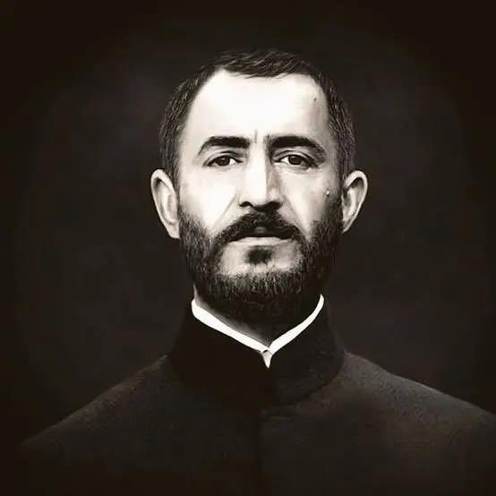 WesAli12's tweet photo. Bi xwedê kî qulingê min
Tu raweste hela carek

Ji ter bêjim du sê peyvan
Delalê ber dil û cana

Eger tu diçî Mehabadê
Li nîv gorê şehîdan deyn

Bibêje Qadî û Seyfî
Hezar rehmet li ser wana

Seydayê Tîrêj ❤️

#Rojhelat_Kurdistan https://t.co/n0k9BMwxhL