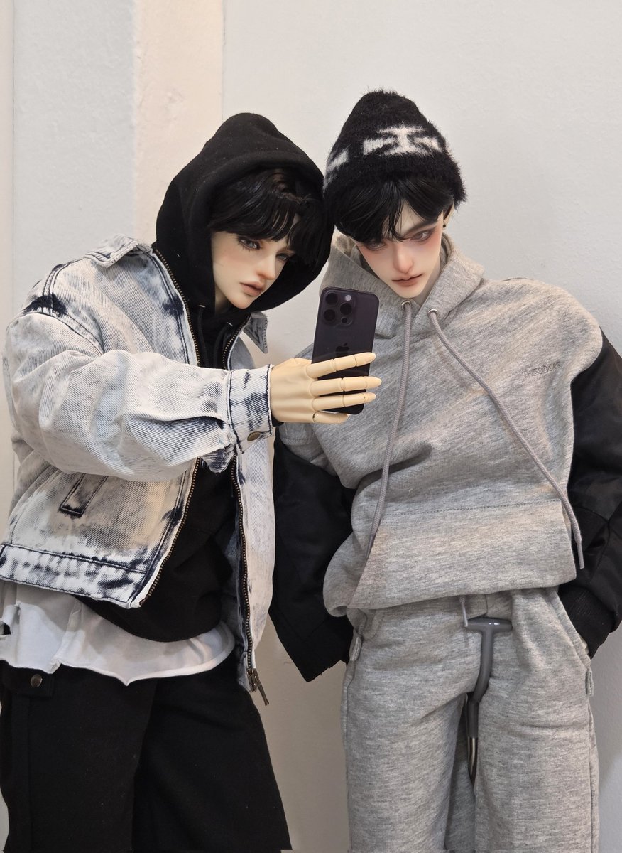 _kimtoki_'s tweet photo. 취미가 직업이 되면 좋은점 : 매일 인형보면서 히죽거릴 수 있음
취미가 직업이 되면 안좋은점 : 매일 인형보면 충족이 되니까 취미를 안하게 됨 https://t.co/CL09hCjnVy