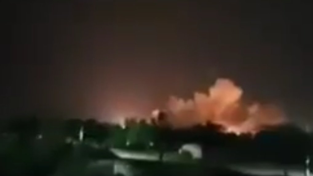 #SONDAKİKA

İran Füzesiyle Vurulan israilli Silah Üreticisi Rafael'in En Büyük Fabrikasında Patlama Sonrası Yangın Çıktı.