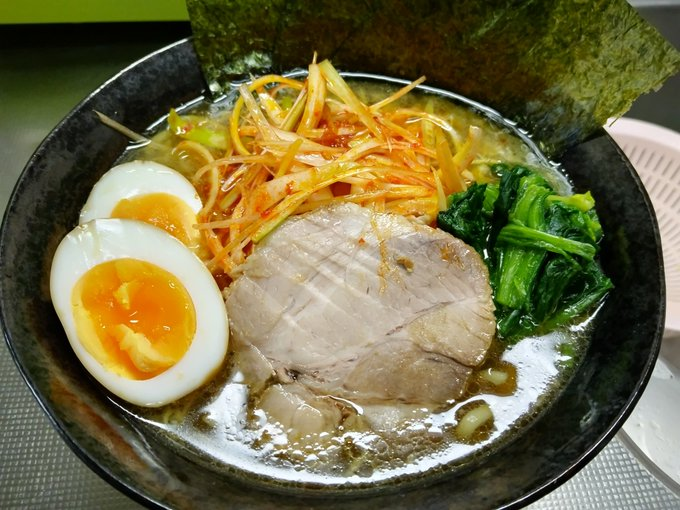 いえごはん tweet media