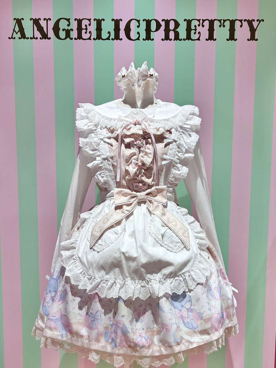 🎀 ふわふわToysエプロン風スカート¥42,900(税込