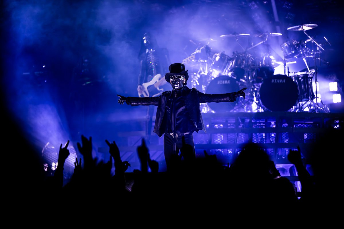 ghost archived tweet media