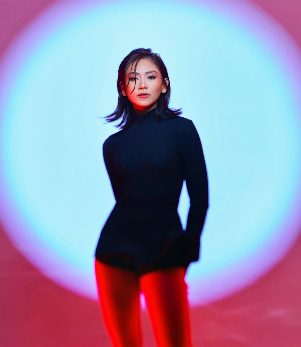 Jackienava31's tweet photo. Happy 23rd anniversary in the industry to my Queen @JustSarahG 🫅We love you❤️❤️❤️ https://t.co/R9LopHEdU2