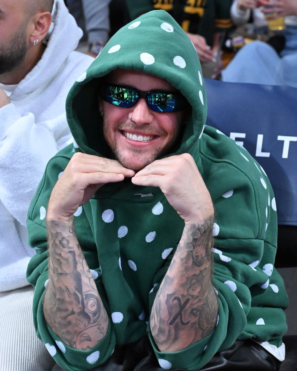 comfort ◡̈ tweet media