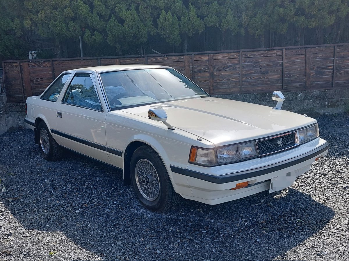 TorakichiMaster's tweet photo. 春が来たからソアラくん天日干し☀️
ほんといい車😊
#TOYOTA
#ソアラ
#mz11
#未体験ゾーンへ。
#旧車
#昭和56年 https://t.co/BtDF8n7tDd