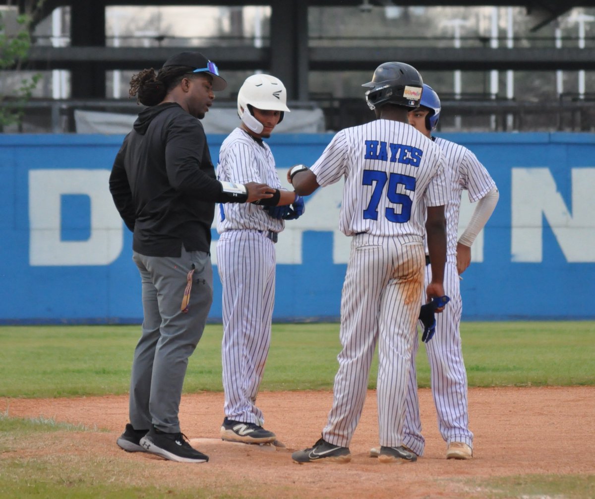 Dekaney High School Baseball ⚾️ tweet media