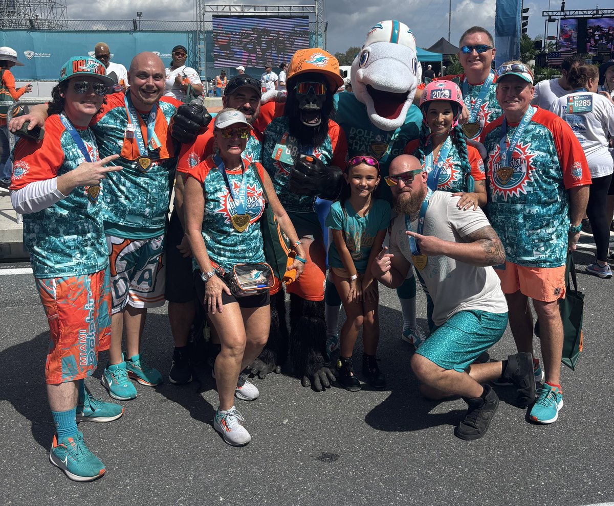 Dolphreaky tweet media