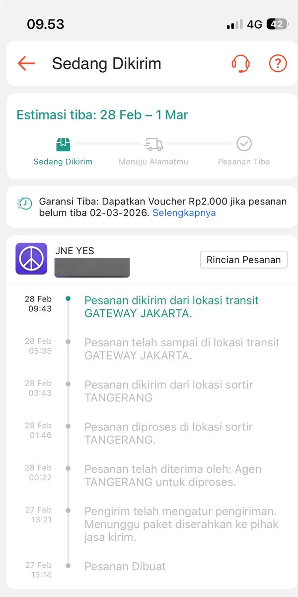 boboMacan's tweet photo. Lama gak pakai @JNECare, akhirnya nyobain lagi pake layanan YES, karena otomatis dipilihin Oren. Hasilnya 09:43 kemarin sampai 09.53 hari ini, barang ngga ada update. Emang kayanya bener harus ganti layanan yang baru”. Updatenya lebih sering, ada notif WA barang sampai mana. Fvck https://t.co/miPDmlGCri