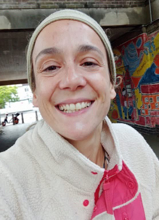 ANOTHER MISSING WOMAN NOTTINGHAMSHIRE 🚨 

Concerns have been raised for the safety of missing Ana.

Police and those close to her are urgently appealing for information from anyone who may have seen her.

Ana was reported missing from the Carrington area of Nottingham. She was