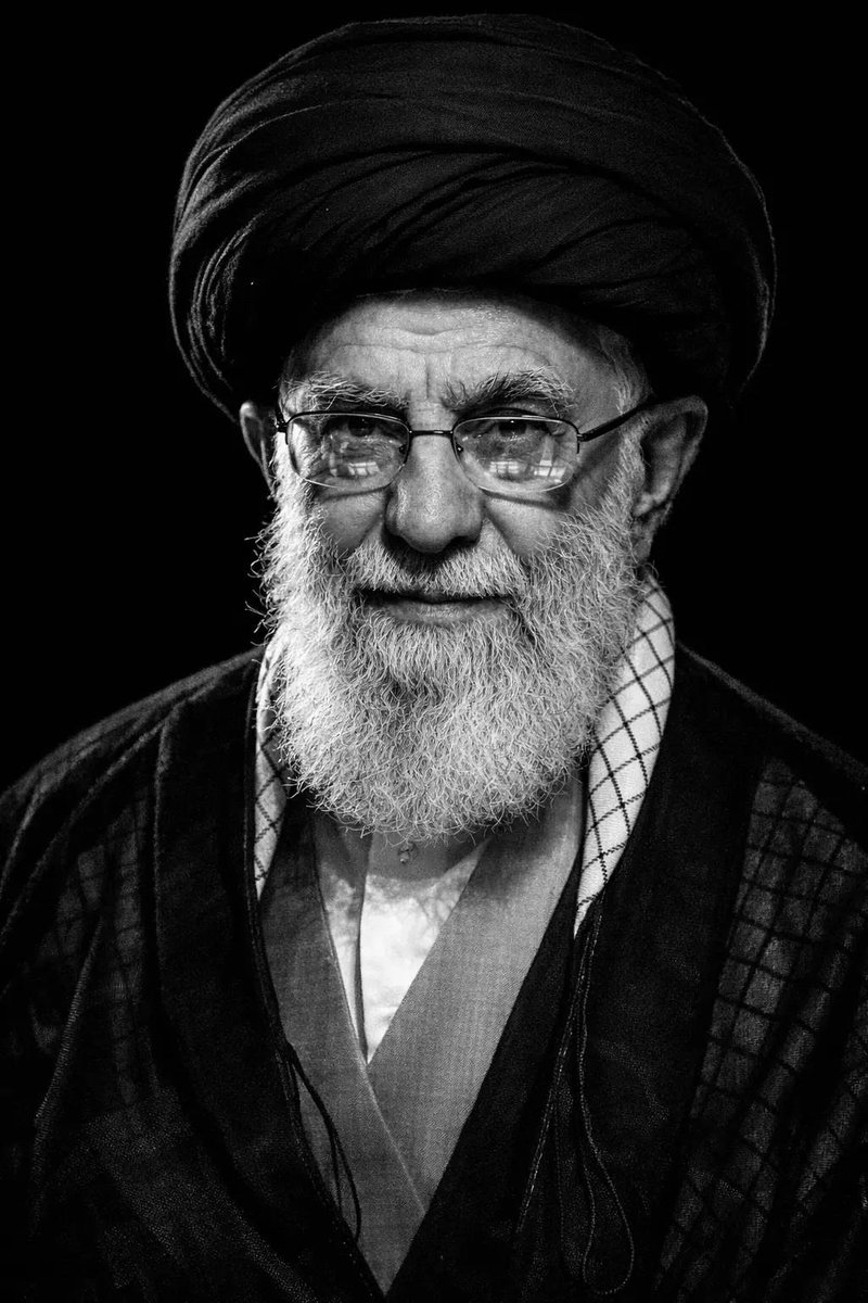 l9rlt's tweet photo. تستشهد الرجال وتبقى  القضية ، إلى أن تُسلم الراية لصاحب الزمان (عجل الله فرجه) ... 

التحق سماحة الولي  السيد علي الخامنئي  بركب الشهداء عزيزا شهما كريم النفس ثابتا على المبدأ 

وسيأتي من هم خلفه ويكملون الطريق ولا تنتهي الحكاية ... 

والله المستعان وعظم الله الأجر للشرفاء فقط ! https://t.co/q6Eb9VdhuE
