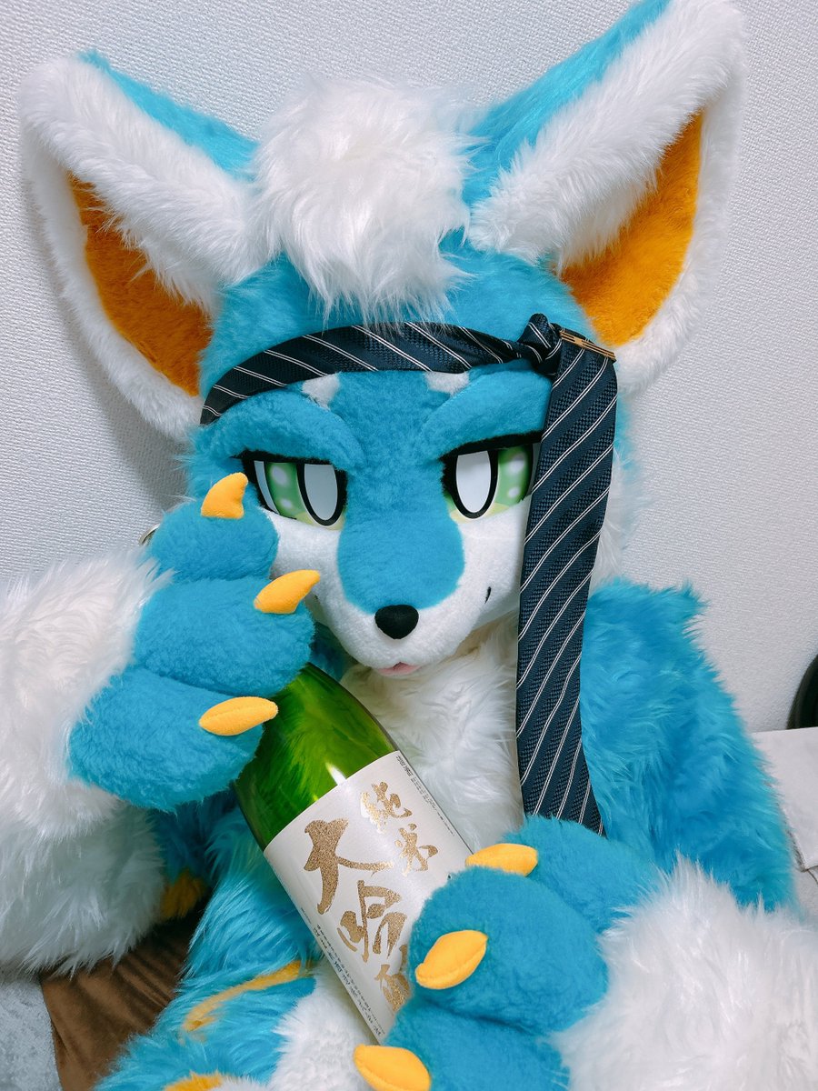 トーマ tweet media