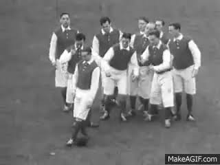 Andrew Sage (IN THE RED CORNER) tweet media