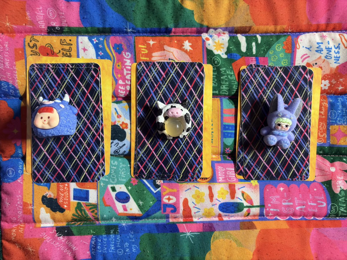 Pick a Card: What’s unfolding in your love life?

Take a moment, breathe…
Which one feels like it’s calling you?

Langsung pilih kiri, tengah, atau kanan ya!

Drop your choice below, don’t forget to like &amp; RT so more energies can find this!
Following is always appreciated!