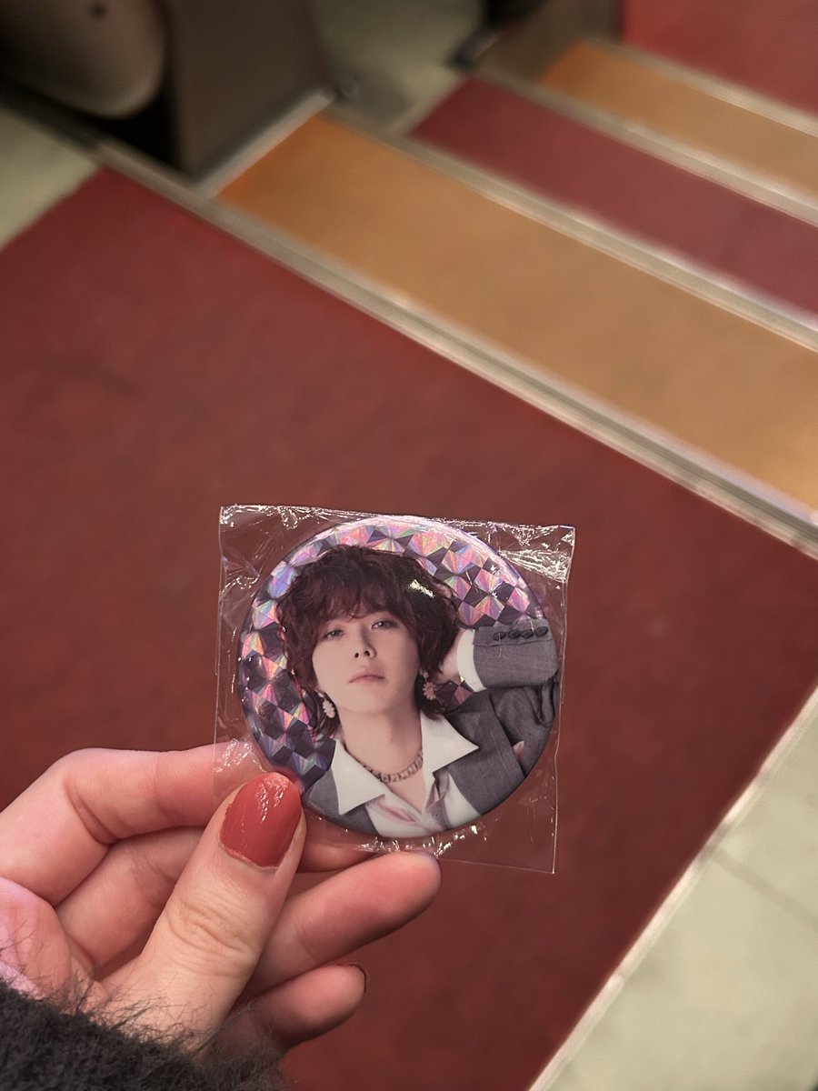 iamAAAfan's tweet photo. AAA 20th Anniversary ファンミ  グッズ アクリルキーホルダー   カプセルトイ 交換

【譲】秀太　缶バッジ

【求】　AAA20thロゴアクリルキーホルダー

本日会場いております！
交換していただける方いませんか？
もしくは買取させてください🥲

#aaaグッズ　#aaaグッズ交換 https://t.co/64IehO6Ibb