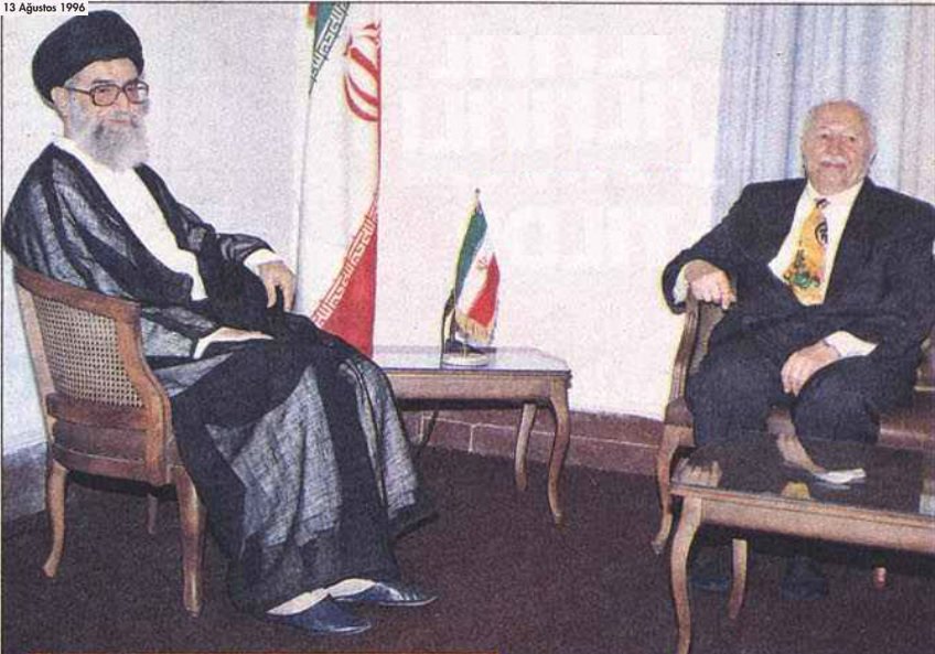 Siyonist israil ve işbirlikçisi ABD’nin hain saldırıları sonucunda İran Dini Lideri Seyyid Ali Hamaney’in şehit olduğunu büyük bir teessürle öğrendim.

Hayatını kaybeden Seyyid Ali Hamaney'e Allah’tan rahmet, dost ve kardeş İran halkına başsağlığı diliyorum.

Yaşanan bu süreç