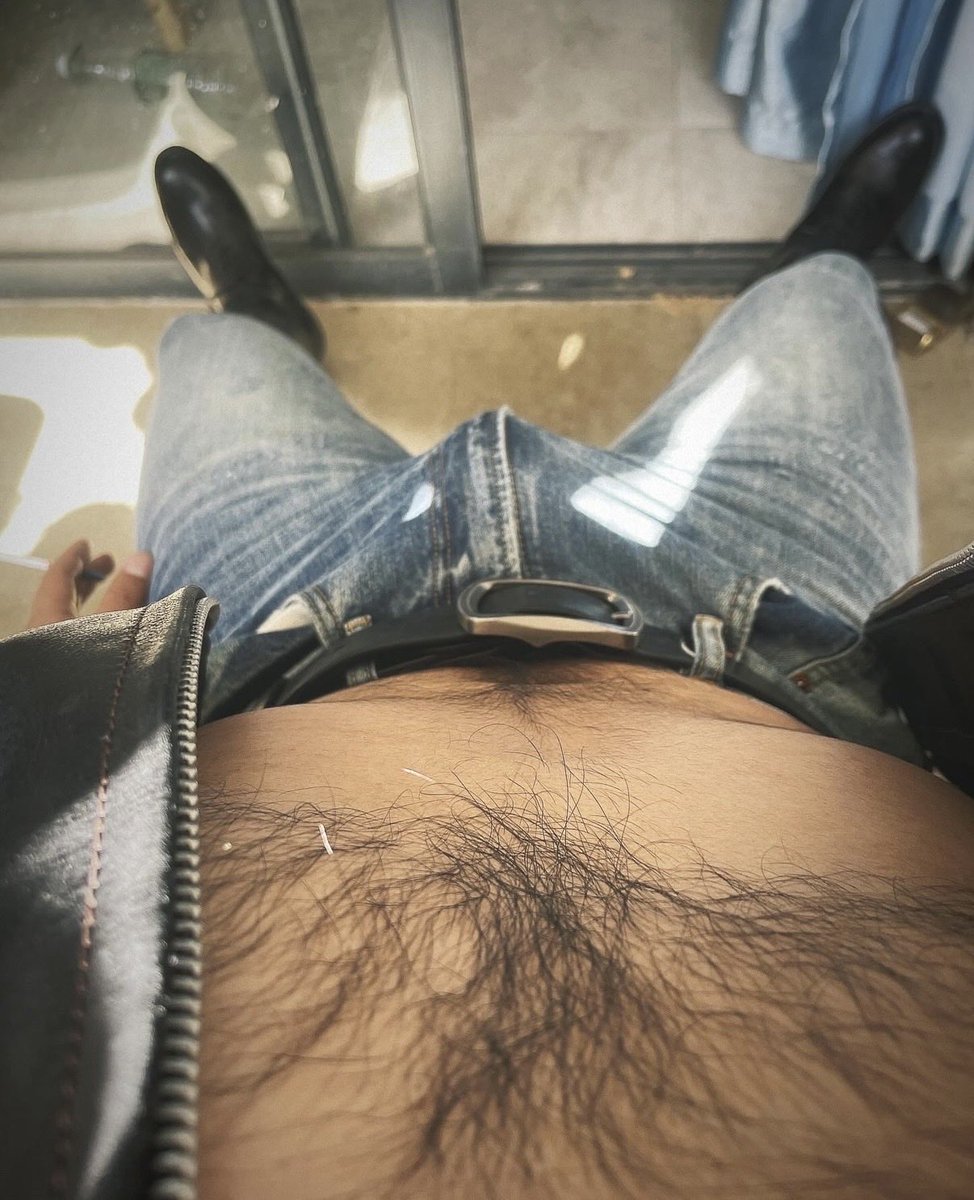 Isole2001's tweet photo. #leathermen https://t.co/QKGMMr48Mp