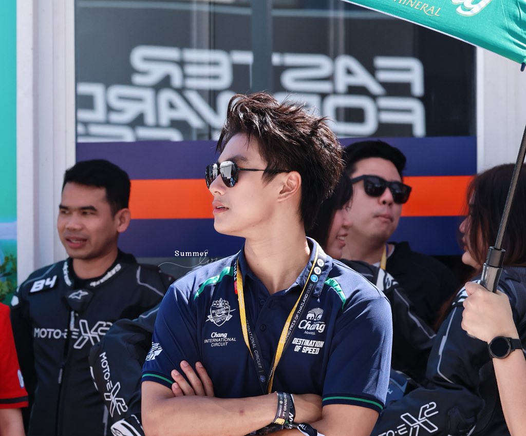 Snowblack_Pp's tweet photo. SO HOT มากค่ะ 🔥🔥🔥

แดดบุรีรัมย์ ❎️
โอม ภวัต ✅️

OHM PAWAT MOTOGP 2026
#MotoGP2026xOhm
#PTGrandPrixofThailand2026
#ohmpawat https://t.co/AAEBMjMupA