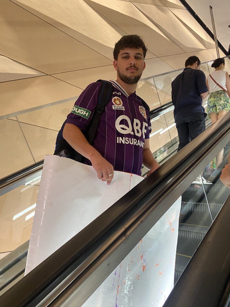 D .\ N 🇦🇺 tweet media