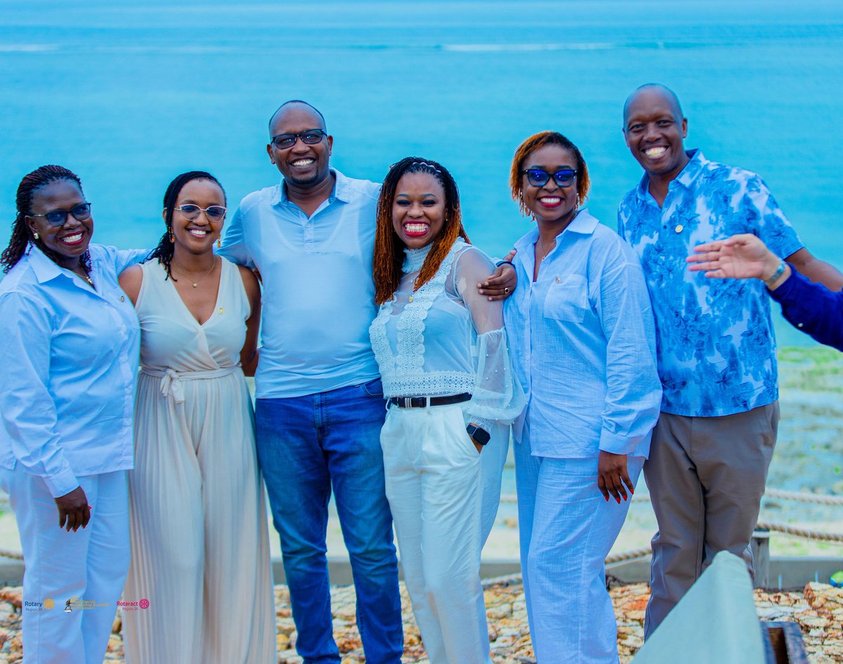 RotaryDistrict9214 tweet media