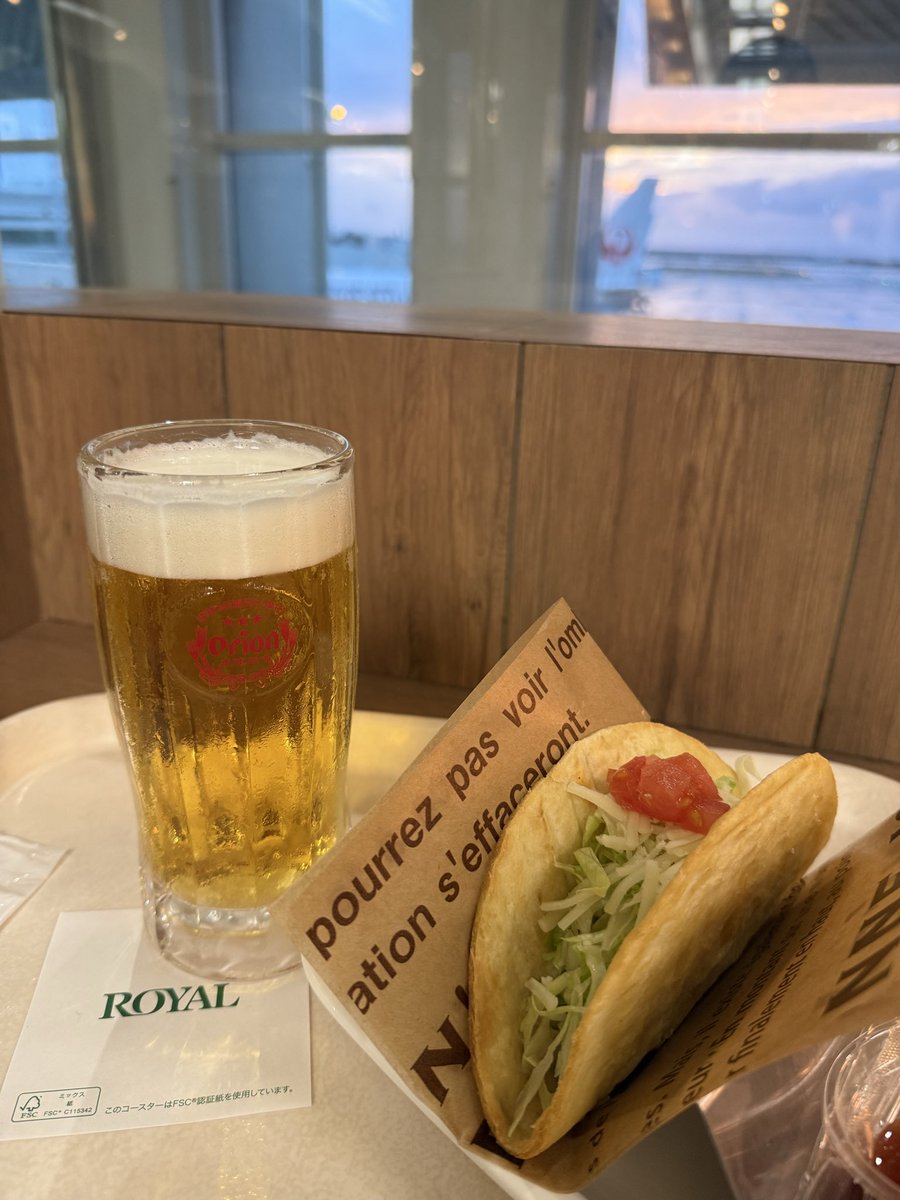 kakitowine's tweet photo. 沖縄出張でした

仕事はハードだったけど… せめて美味しいお酒とおつまみを♡ https://t.co/A71XZQ6Kaq