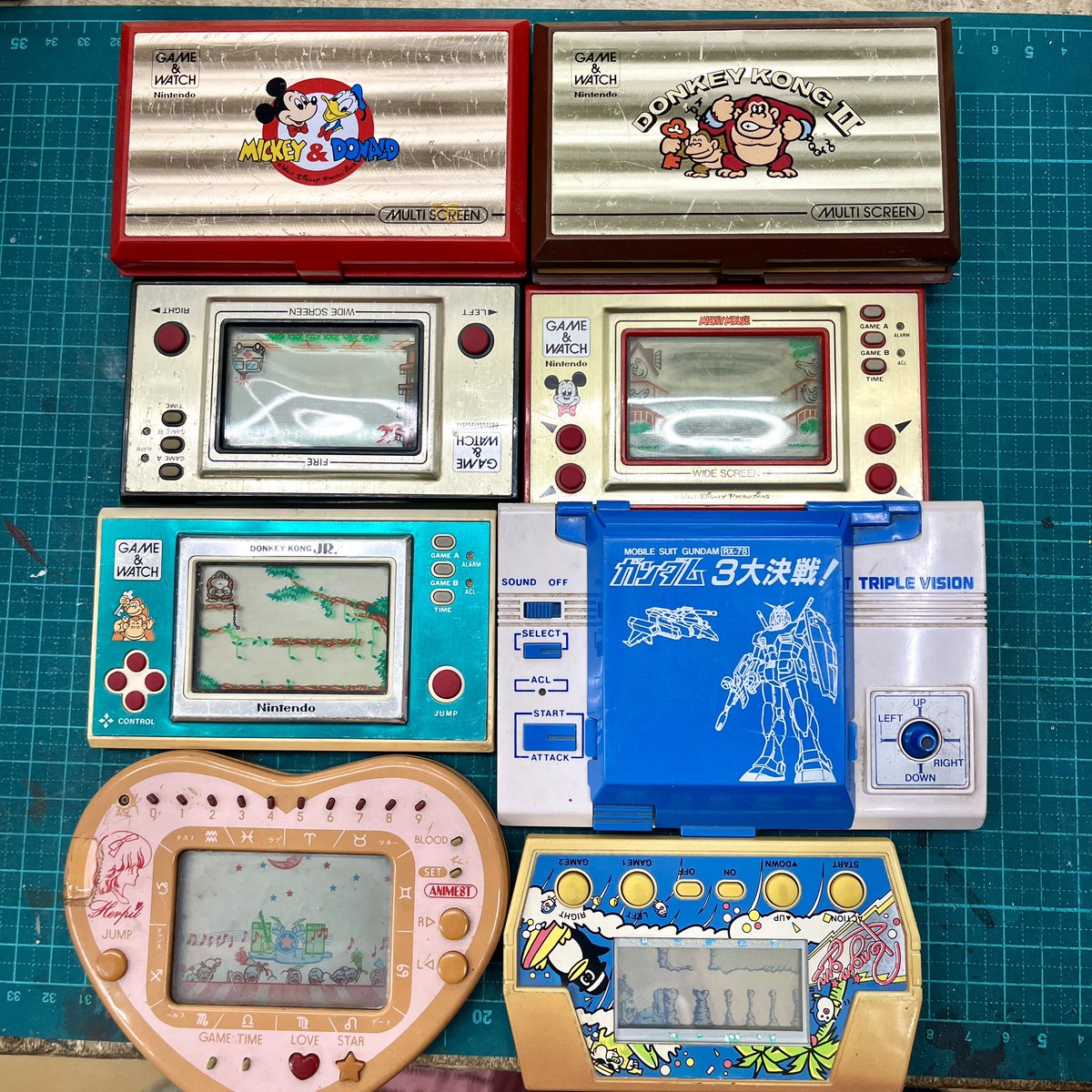 入荷品です。 任天堂、他メーカーのゲームウォッチです。 この量が入荷