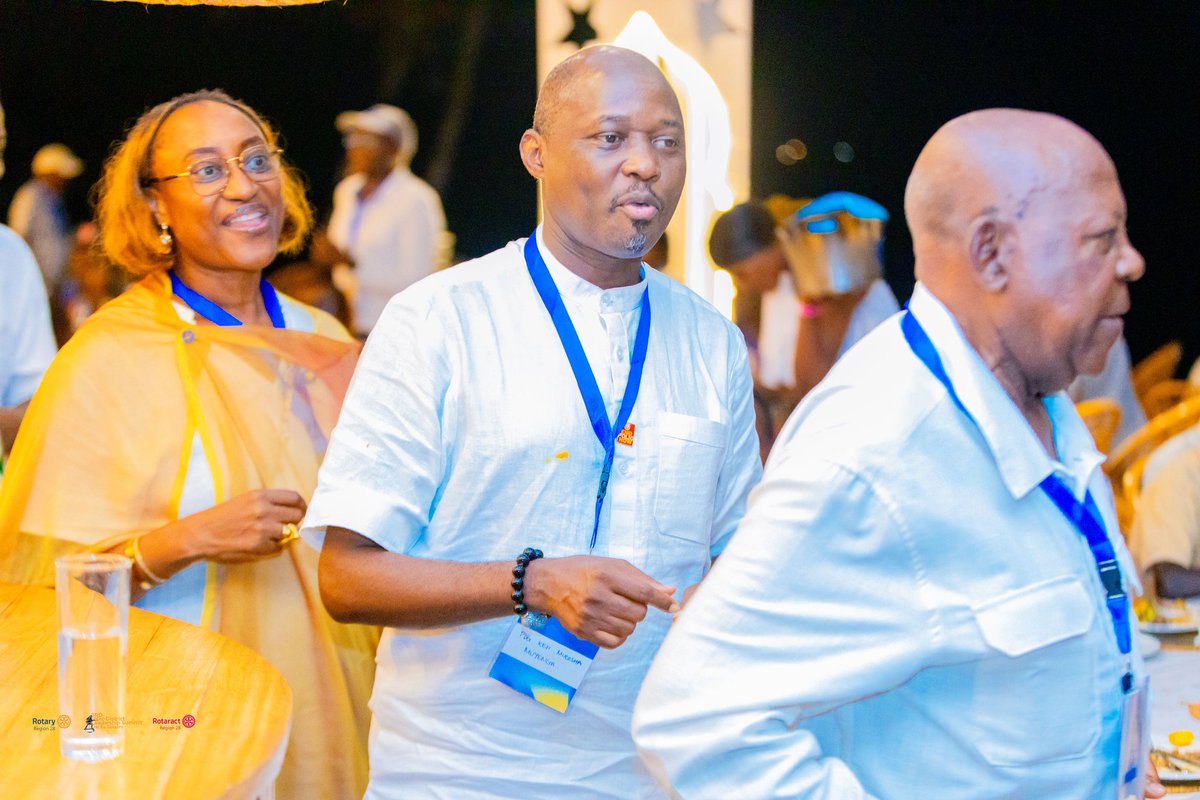 RotaryDistrict9214 tweet media