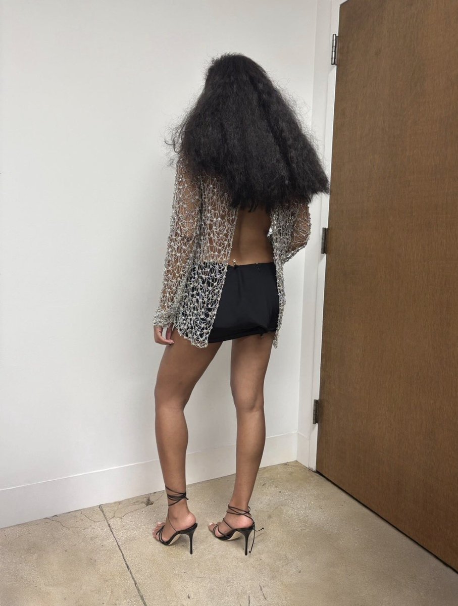 SOLANGE SPACE tweet media