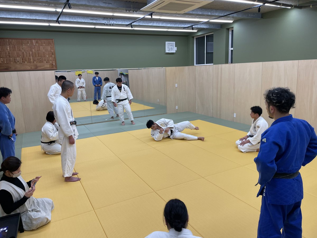 参加者の皆様の姿勢、健志の技術力・想像力・人間力、クラブの協力とすべて揃って素晴らしいセミナーを開催することができました！
ありがとうございました！！柔道はワクワクする！！