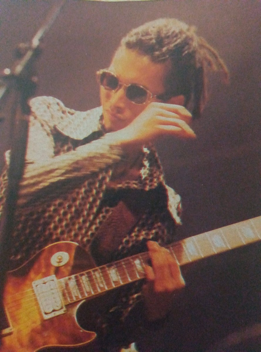 スピッツ 三輪テツヤさん #かっこいいギタリスト貼ろうぜ