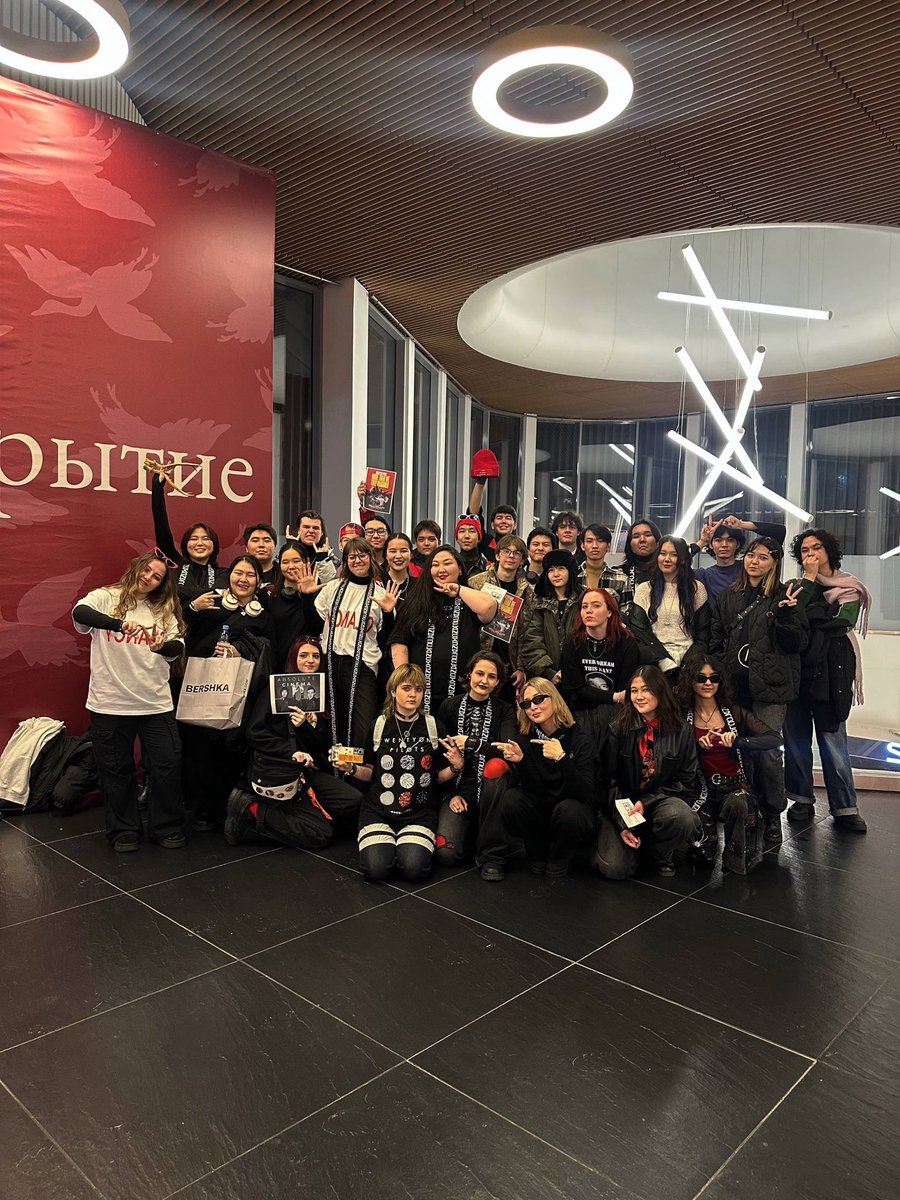 kompleenskiyyy's tweet photo. Hey Twenty One Pilots.
We are the Kazakhstan clique — the Yurtos 🇰🇿
Many of us have never seen you live.
Please come here on the Breach tour. We’re waiting for you! #twentyonepilots #clique #kazakhstan #BreachTour #yurtos #almaty #centralasia #concert #tour #top https://t.co/TwBnOtAcG5