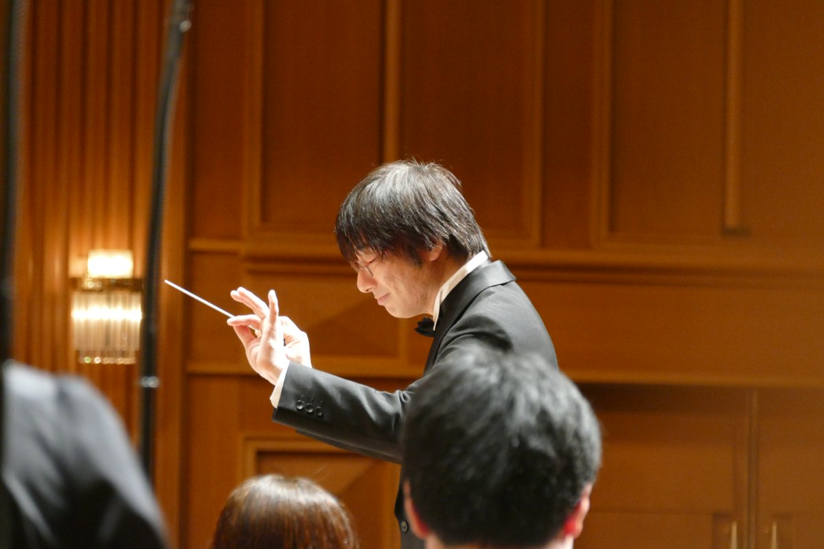 OsakaShion's tweet photo. 【公演情報🎺】

指揮に #大井剛史 氏をお迎えしてお届けいたしました、
🎼 住友生命いずみホール特別演奏会 MARCH! MARCH! MARCH!
たくさんのお客様にご来場いただき、誠にありがとうございました‼️

アンコールは以下の楽曲をお届けいたしました。
📯ゲバゲバ90分（宮川 泰／編曲：#宮川彬良）

次回のShion自主公演は、3月21日にザ・シンフォニーホールにて開催いたします。

指揮は吹奏楽を代表する作曲家、ヤン・ヴァンデルロースト氏✨
本日70歳のお誕生日を迎えられました👏
おめでとうございます🤩
21日は一緒にお誕生日をお祝いしましょう🍾

✅第165回定期演奏会
日時：2026年3月21日(土) 13:00開場／14:00開演
指揮／作曲：ヤン・ヴァンデルロースト
会場：ザ・シンフォニーホール
▼チケットのお買い求め・公演詳細はこちら▼
https://t.co/JV1PGpoOa8

#オオサカシオン
