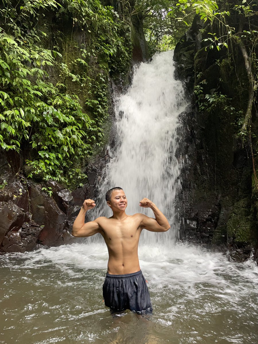 kunhendi tweet media