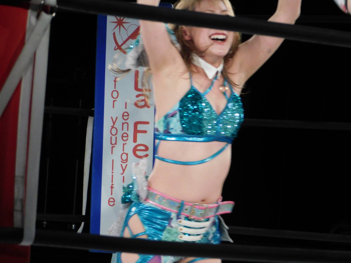 nanigashishi's tweet photo. #wave_pro
2026年3月1日新宿FACE
3wayでボコられ吊るされ最後に笑ったのは…
#柳川澄樺 だぁーハッハッハー✨
やったね🙆
肝心なとこがロープ被るヘボ写真ってやつ😵💦
タイトルマッチ決定💡 https://t.co/OTcJZw8lGo