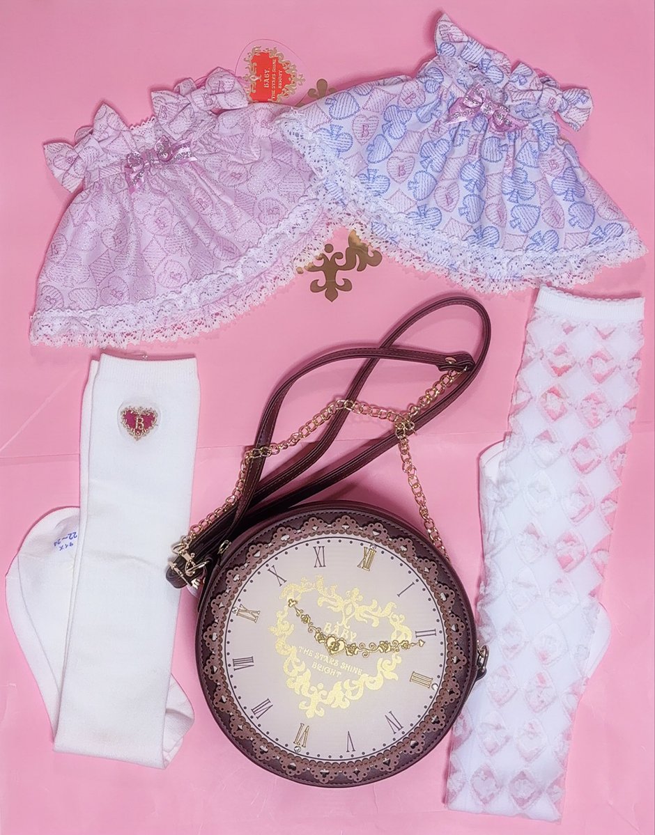 なかみ🎀
アリスモチーフ大好物ロリィタ🐇🕰️♥️♠️♦️♣️