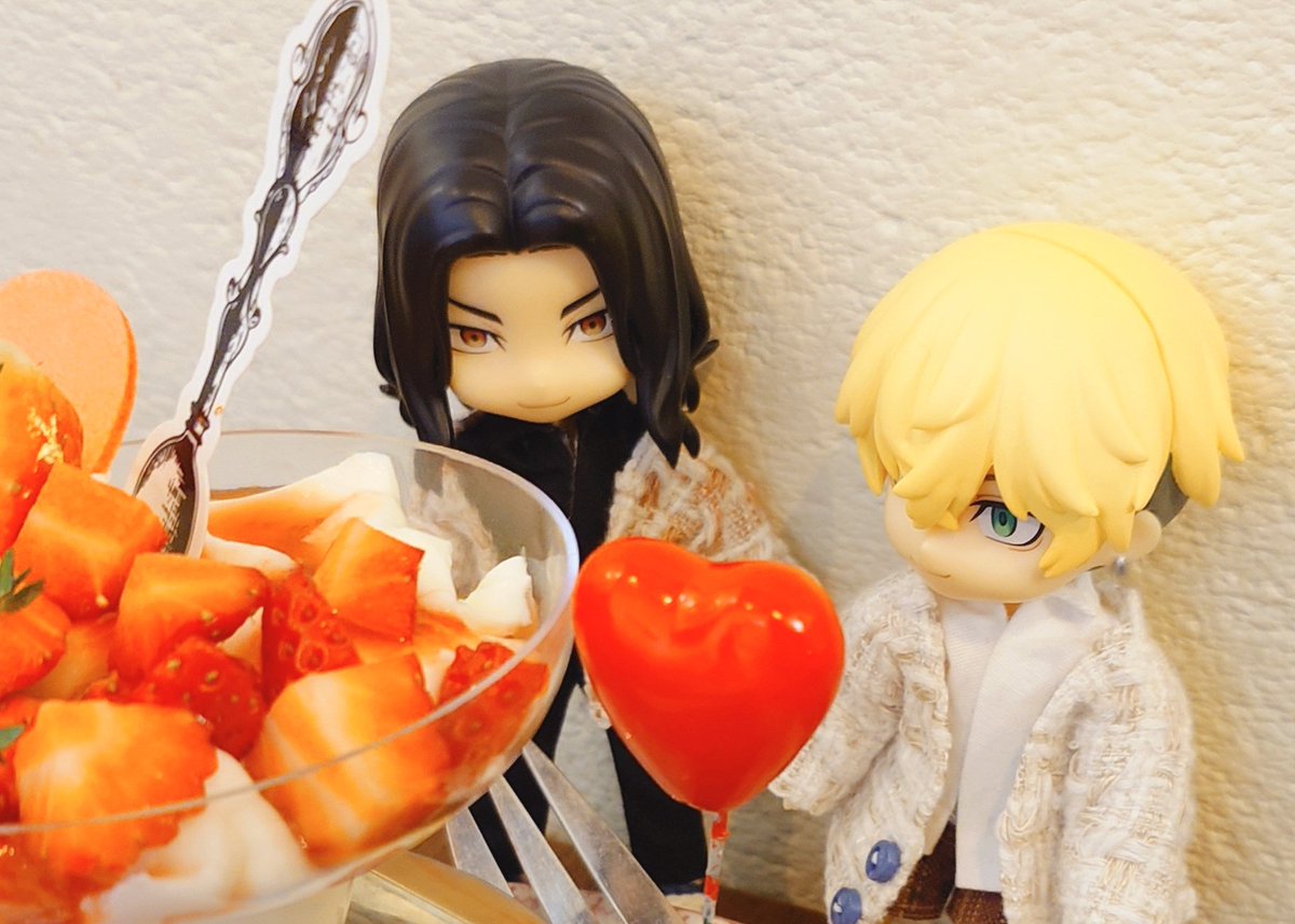 🐺❄️どーるさんとダイナ〜＆カフェ💙🩵

ダイナ〜の🍔ちいこくて(6センチ！)ポテトは♡型でかわいかった！店内もすごくよかったよ〜
カフェの方はデザートプレートかわいすぎてどれにするかめっちゃ悩んだ😂

#ばじふゆふたり旅