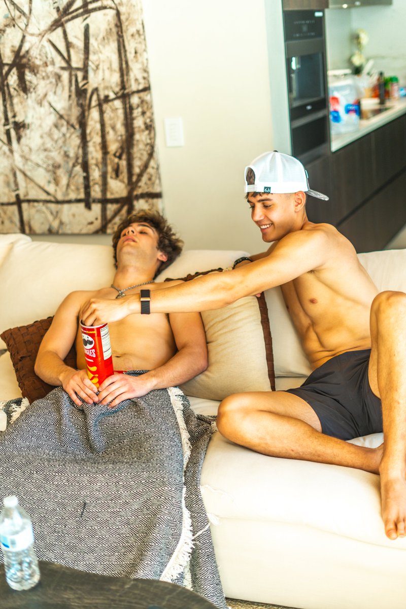 Pop House tweet media