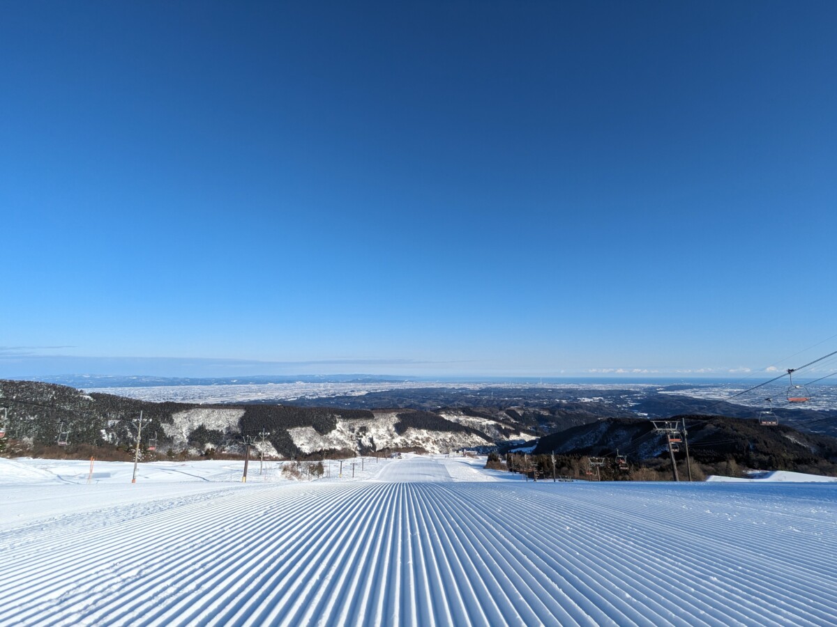 ushidake_ski's tweet photo. 【御礼】本日の３月１日(日)をもちまして、今シーズンの営業を終了いたしました🐮
ご来場ありがとうございました🏔️

来シーズンも、皆様に安全で楽しい時間をご提供できるよう努めてまいります✨️
再び皆様にお会いできることを心より楽しみにしております🙇

https://t.co/VuXUrHCNLw https://t.co/7m2rg2U5OW