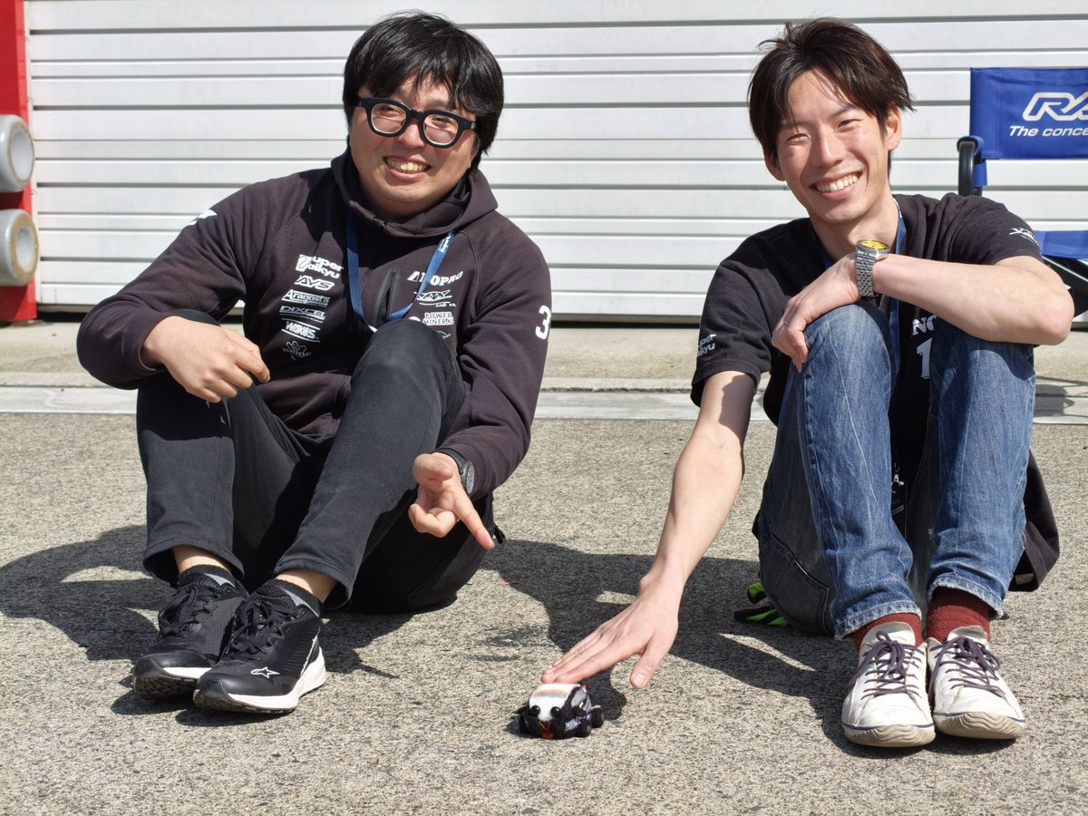 ENEOS スーパー耐久シリーズ2026 Empowered by BRIDGESTONE 
モビリティリゾートもてぎ
公式テスト PIT WALK

NOPROさんのところ、まだドライバーさん出てきてないなー
って思ったら、17号車ちゃんのドライバーズアピアランス始まった〜
茂木が、ちょっと様子がおかしい😂

#S耐 #スーパー耐久
#NOPRO