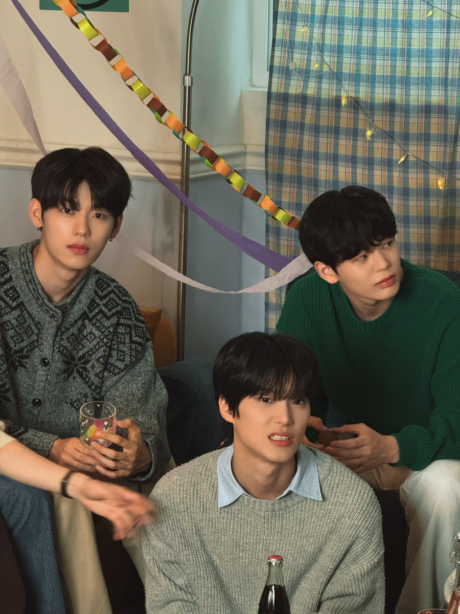 EVNNE_official's tweet photo. 우리 삐니형 생일 축하해요🎉🎉

#EVNNE #이븐
#문정현 #MUNJUNGHYUN https://t.co/XusbP9N7Xp