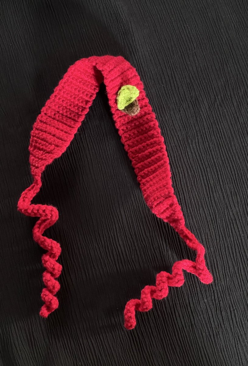 doll1w's tweet photo. headband 
🍓✨. https://t.co/4S2iureLRh