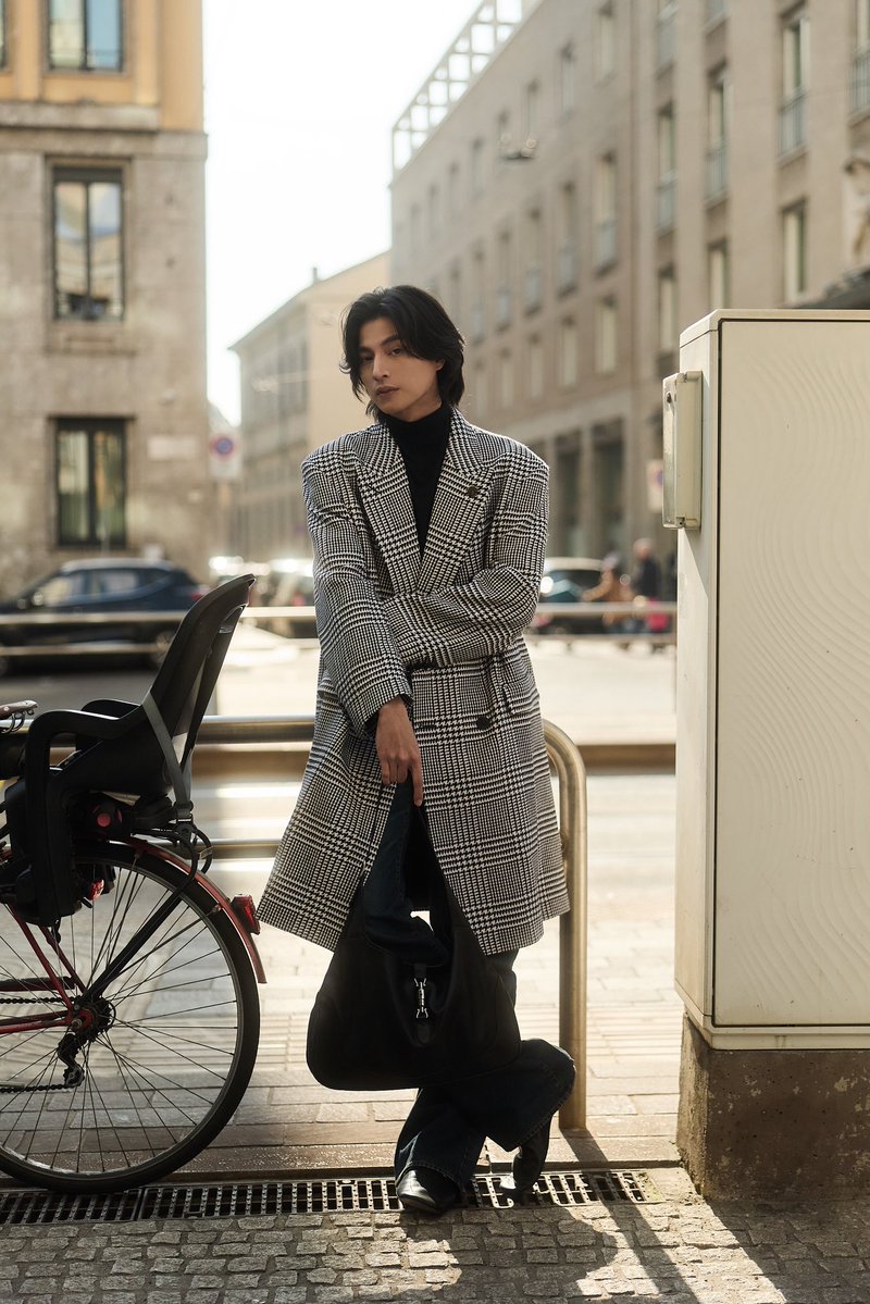 #ELLEMENReport 

ส่งตรงลุควันพักผ่อนหลังจบโชว์ของ “กลัฟ–คณาวุฒิ ไตรพิพัฒนพงษ์” Gucci Brand Ambassador หนึ่งเดียวจากไทย ก่อนเดินทางกลับจาก Gucci PRIMAVERA ที่มิลานแฟชั่นวีค

#ELLEMENthailand 
#GucciPrimavera
#MFW26
#GUCCI #Gulfkanawut