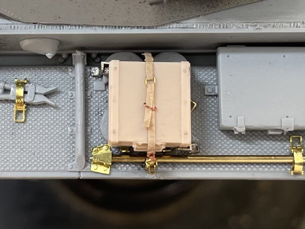 3号はここの工作が鬼門。二日かかった。しかしこの車両、H型なのに仕様