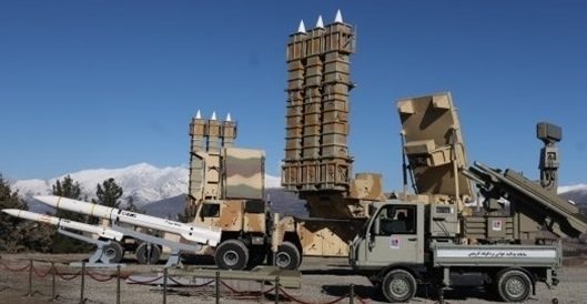 M5Dergi's tweet image. 🔴İran'ın 2024 yılında tanıttığı en yeni hava savunma sistemlerinden "Arman", İsrail'in saldırısında vuruldu.