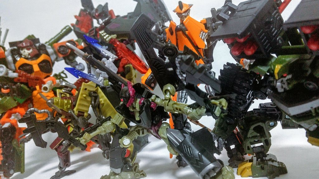 #みんなのオフスク玩具見せて