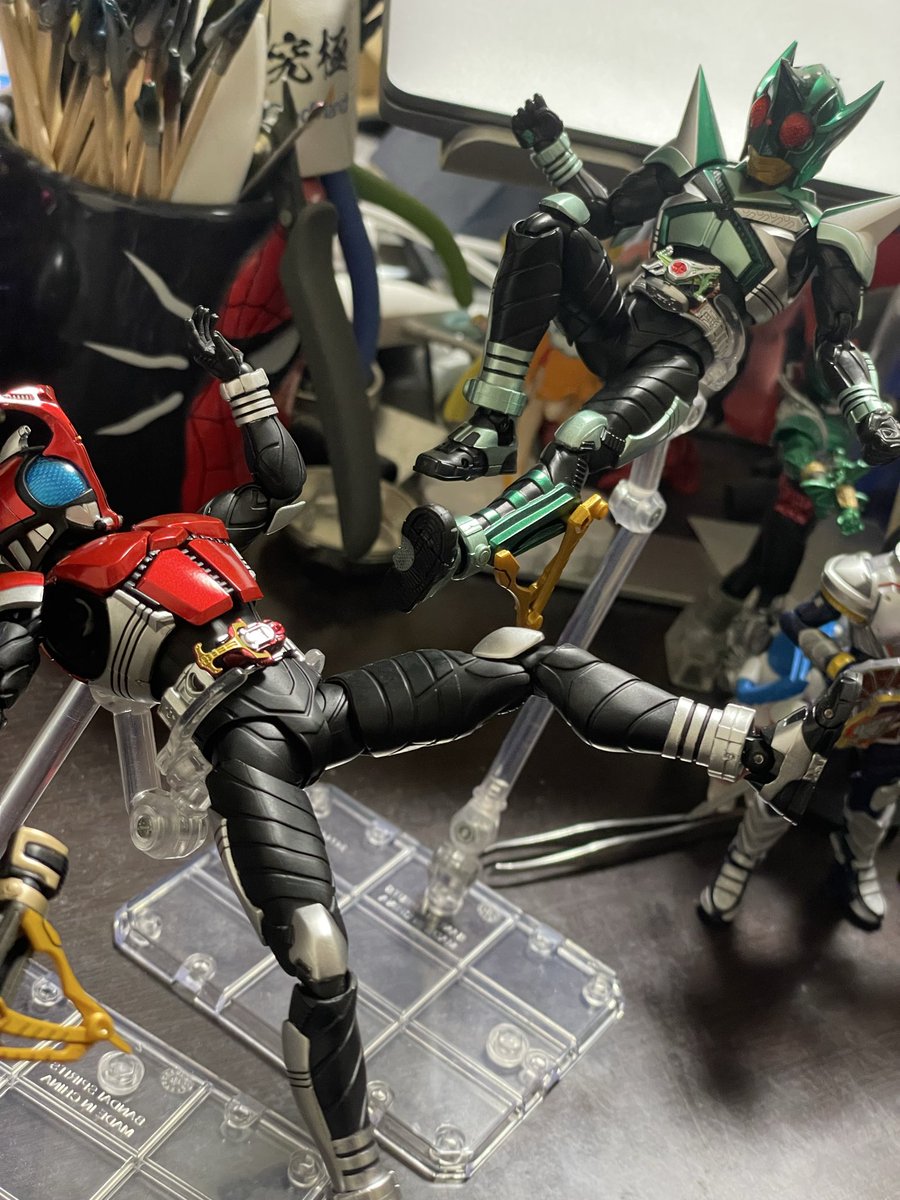 zenritsu4's tweet photo. 真骨彫のキックホッパーとパンチホッパーを衝動買いしてしまった
めちゃくちゃカッケー
ダークカブトは手首ボールジョイント版出ないんか？ https://t.co/jaEBA98Xx3