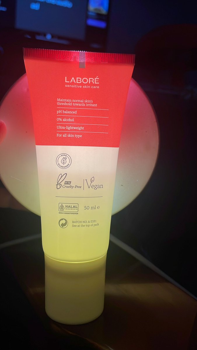 iiyyooll's tweet photo. WTS Moisturizer Labore Skin Nutrition Gel Preloved 55k
dijual karna ngga cocok, harga tawar aja, bisa oren gratong https://t.co/2qWIp0Iss0