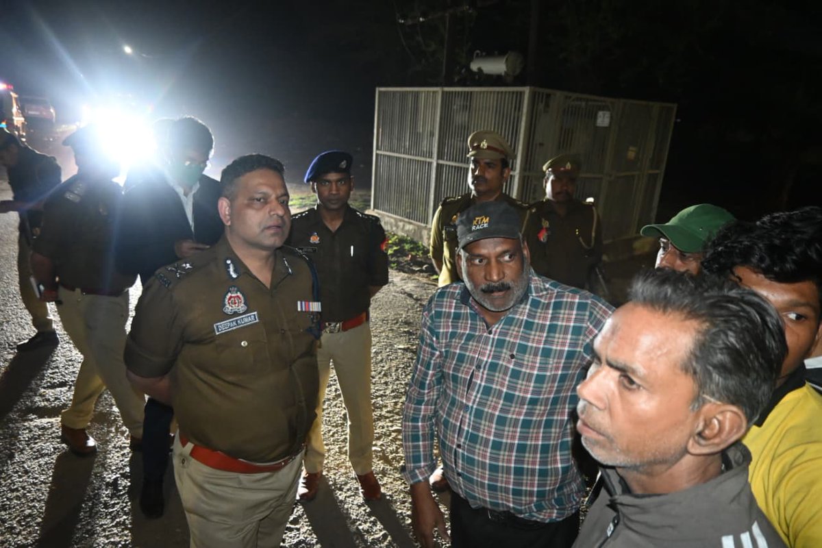 POLICE COMMISSIONERATE AGRA tweet media